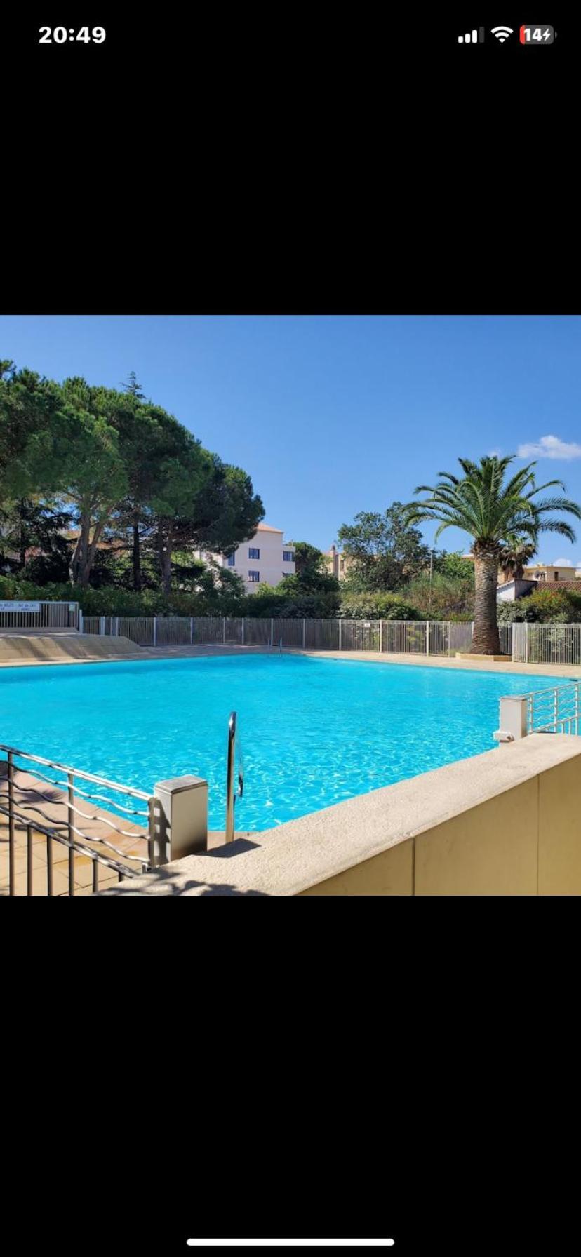 Merazur Fréjus 外观 照片